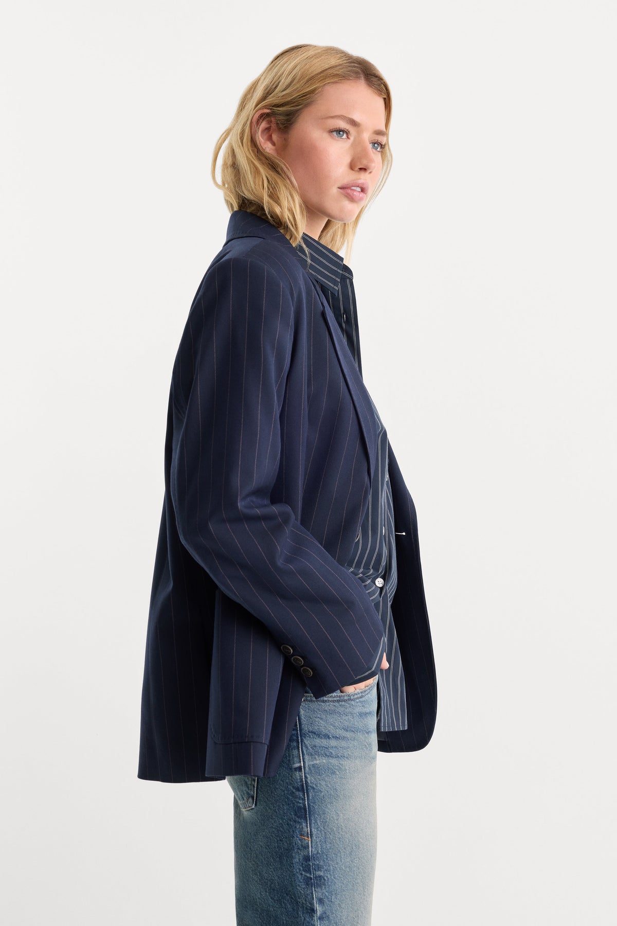 THE OVERSIZED BLAZER NAVY PINSTRIPE