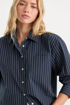 THE POPLIN EASY SHIRT NAVY STRIPE