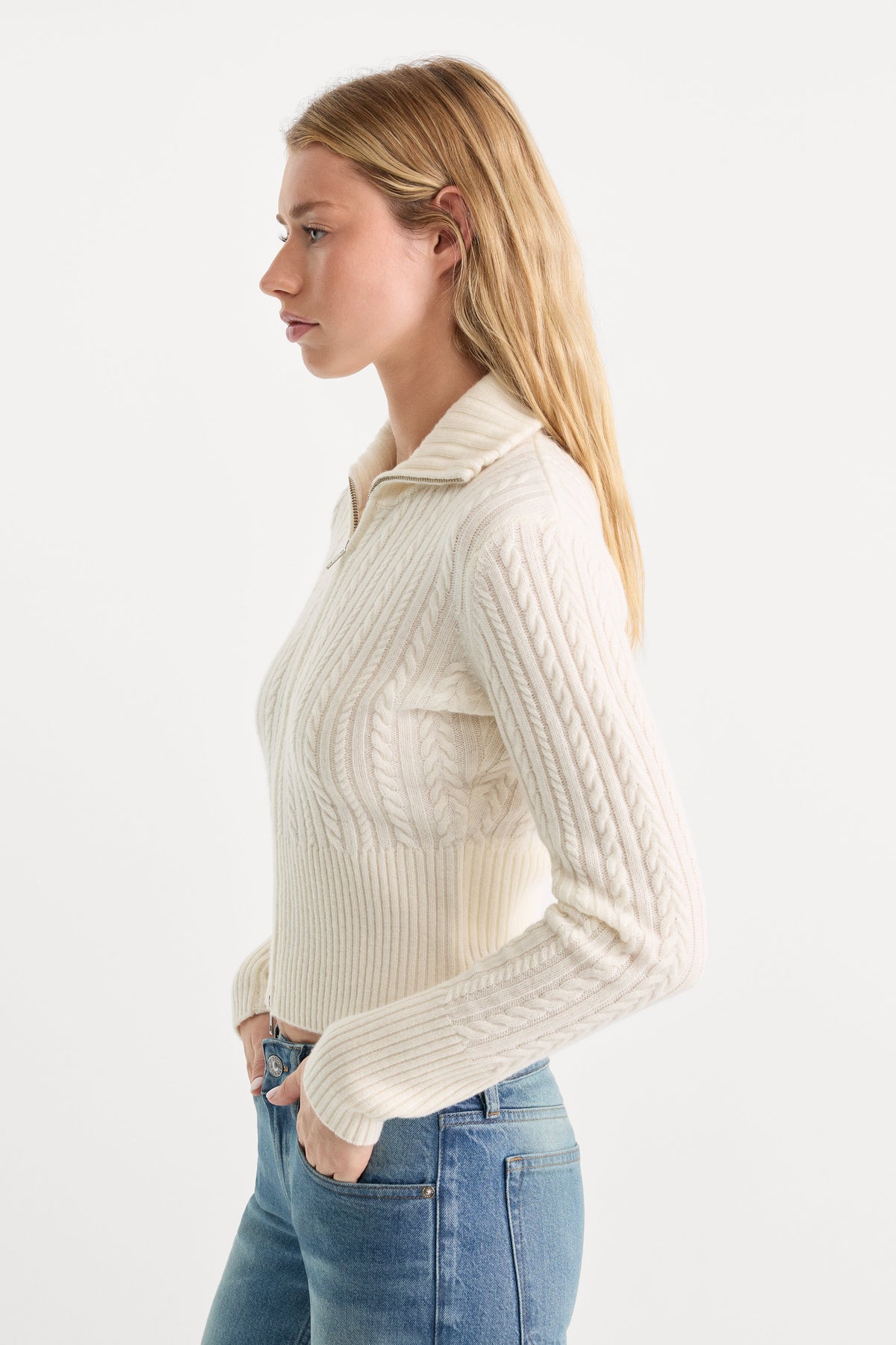 THE CABLE ZIP UP CHALK
