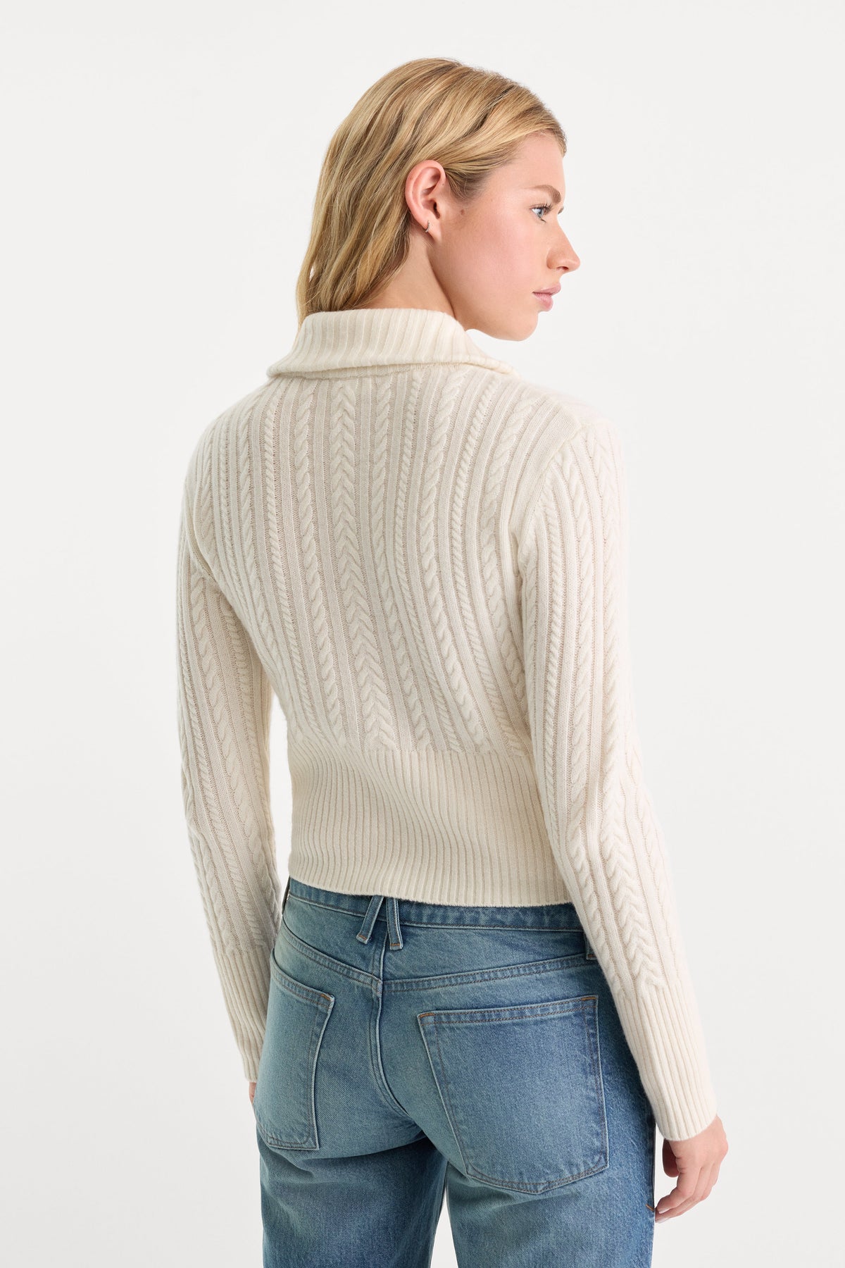 THE CABLE ZIP UP CHALK