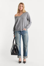 THE COZY V NECK SWEATER HEATHER GREY001