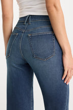 GOOD TRUE STRAIGHT JEANS LYRIC
