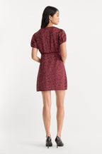 THE WOVEN V NECK DRESS BERRY NOIR PRINT