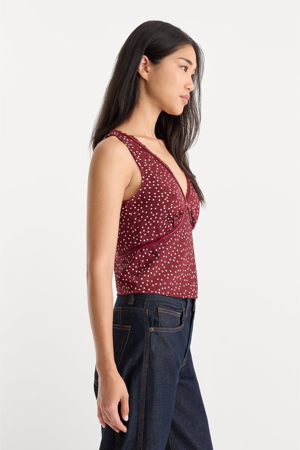 THE WOVEN V NECK TOP BERRY NOIR PRINT