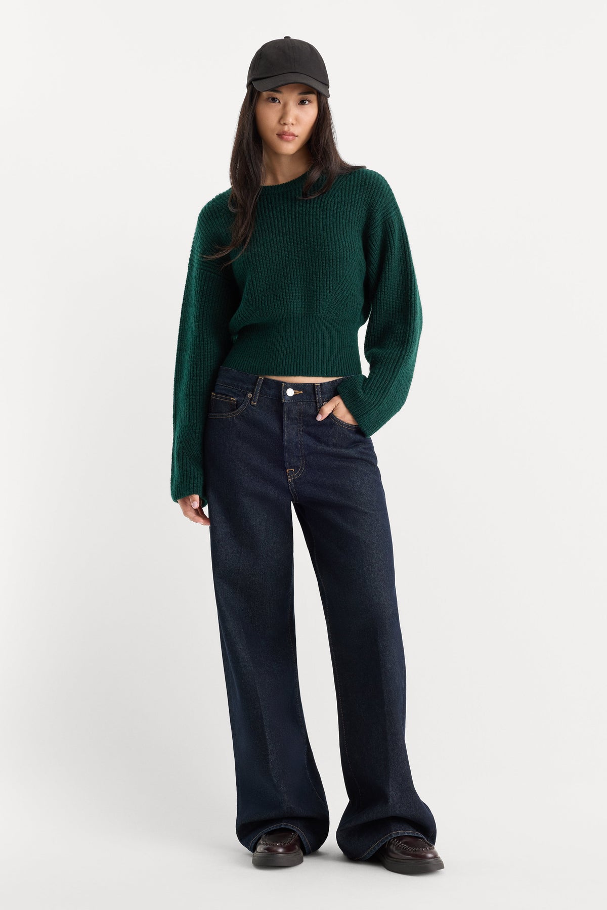 THE CHUNKY KNIT SWEATER FOREST GREEN