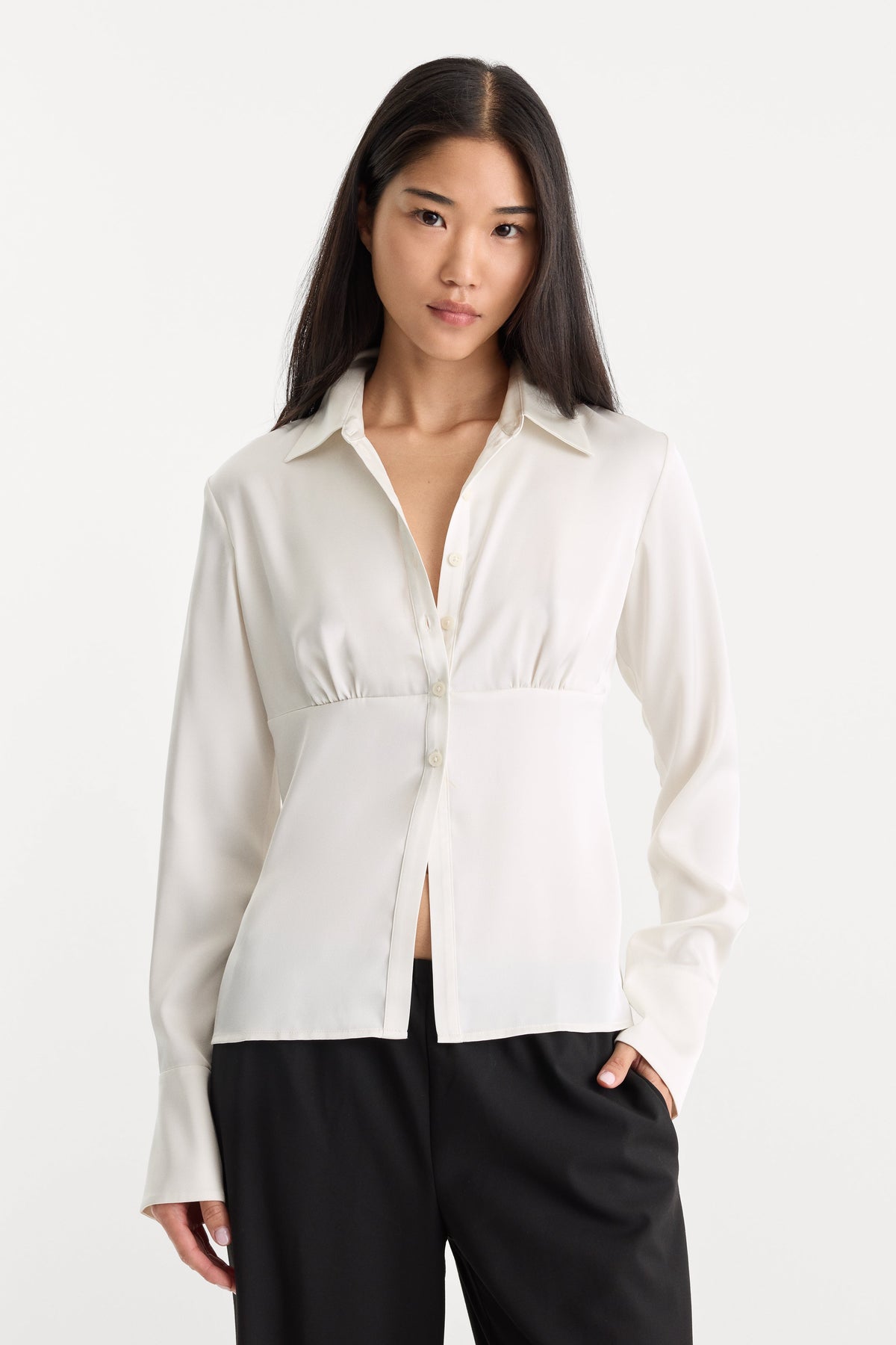 THE SATIN FEMME SHIRT CHALK