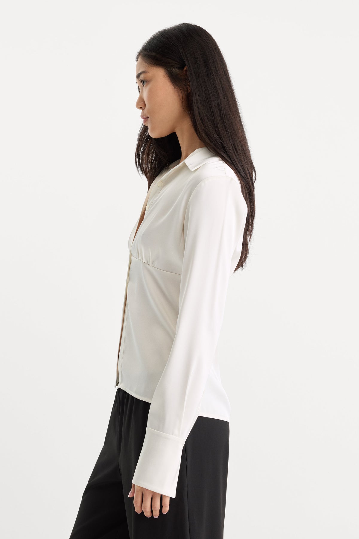 THE SATIN FEMME SHIRT CHALK