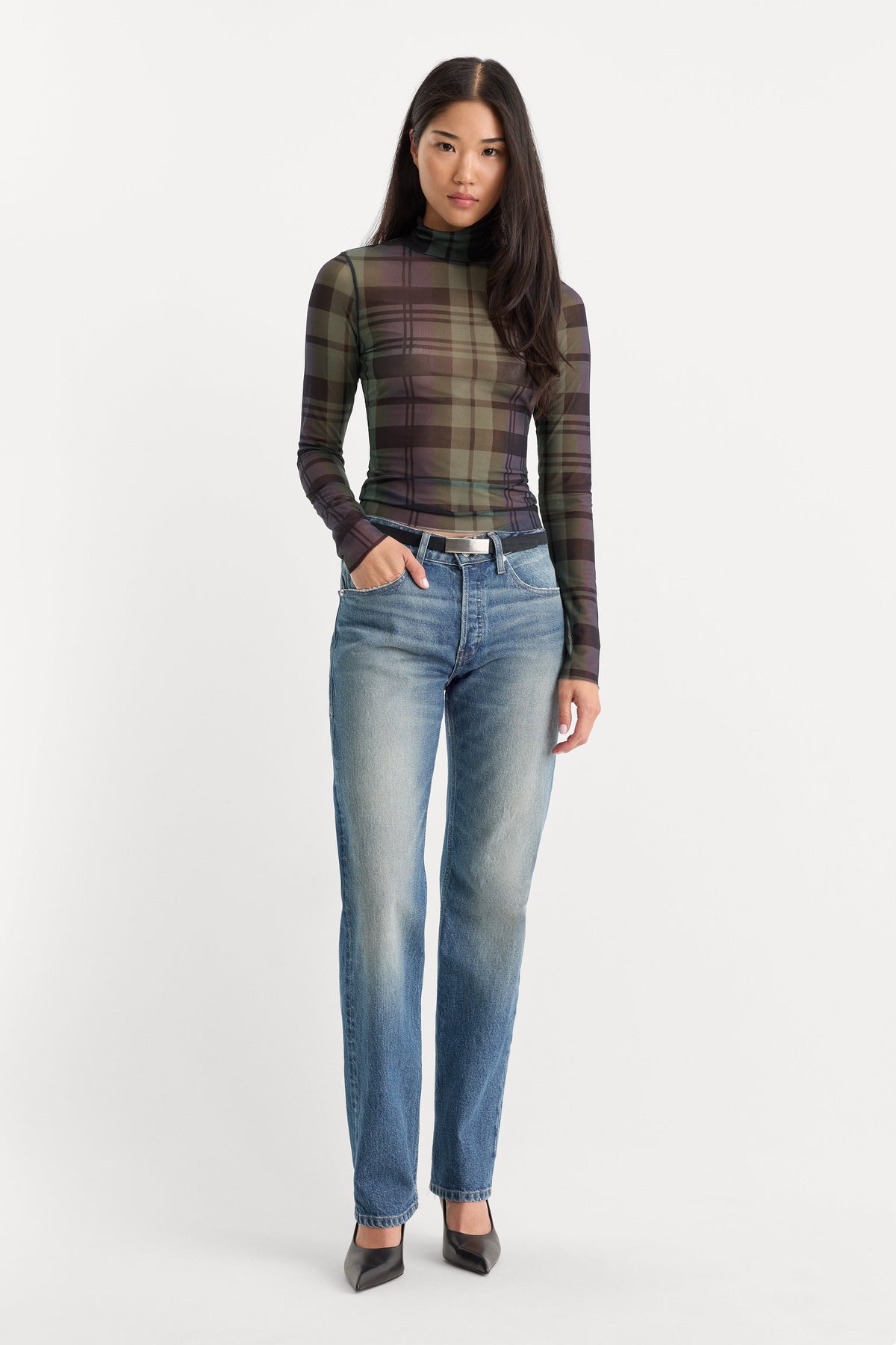 THE MESH TURTLENECK NAVY AND GREEN PLAID