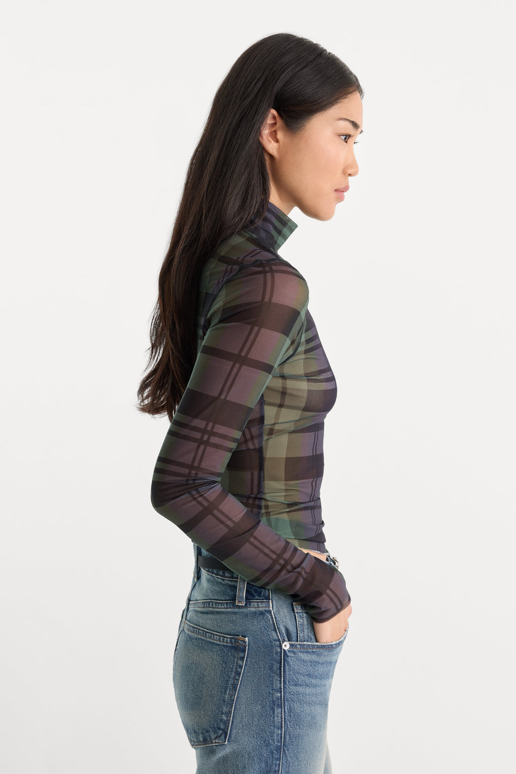THE MESH TURTLENECK NAVY AND GREEN PLAID