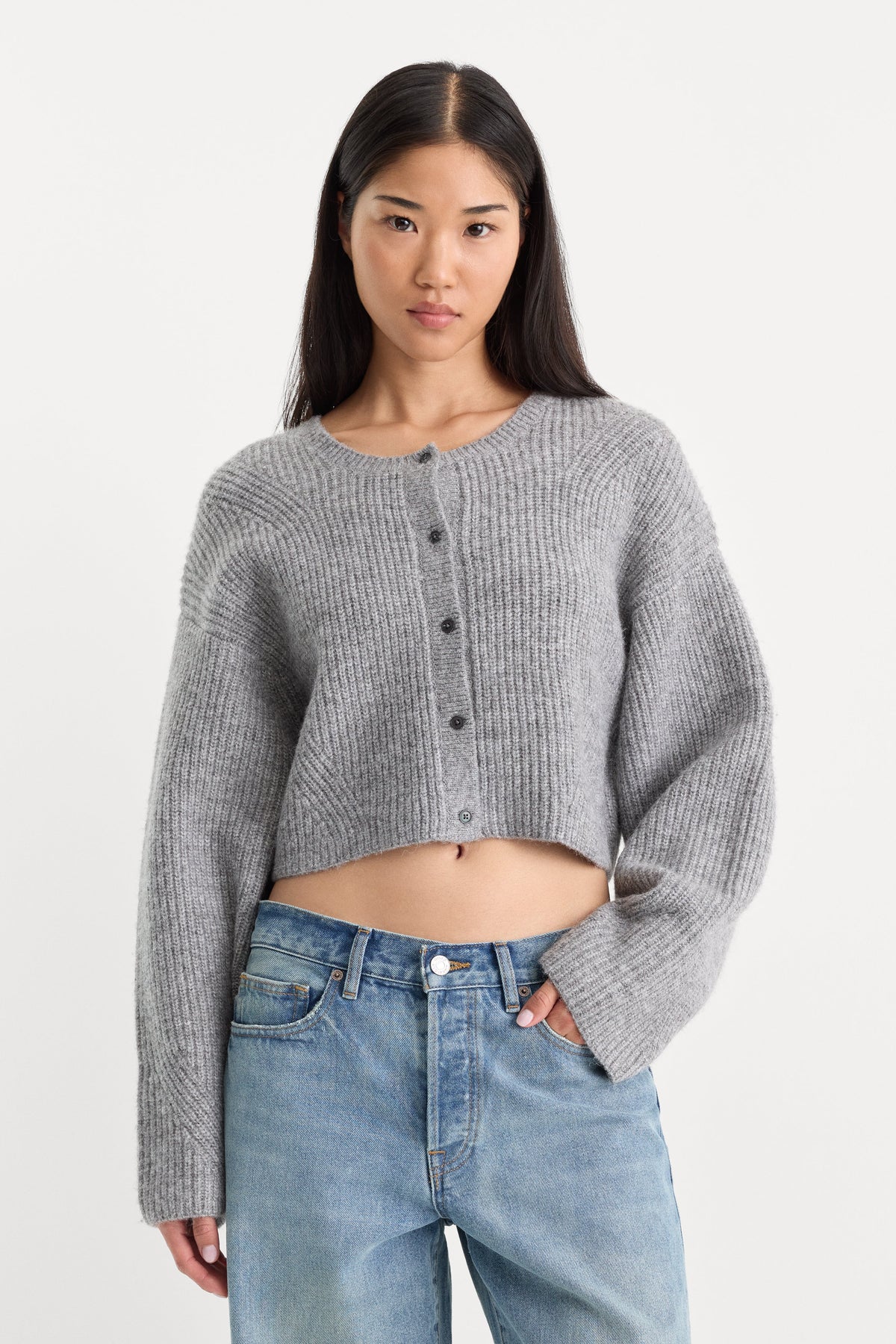 THE CHUNKY KNIT CARDIGAN HEATHER GREY