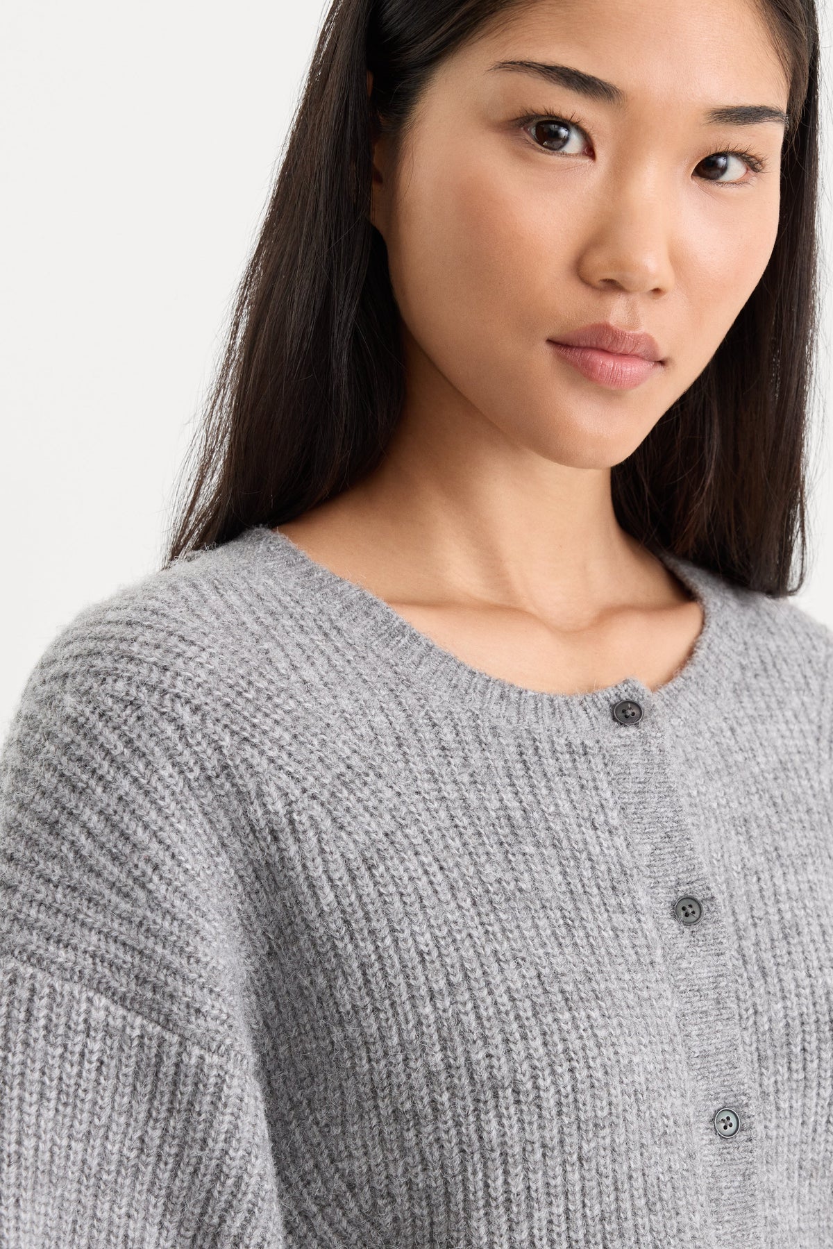 THE CHUNKY KNIT CARDIGAN HEATHER GREY