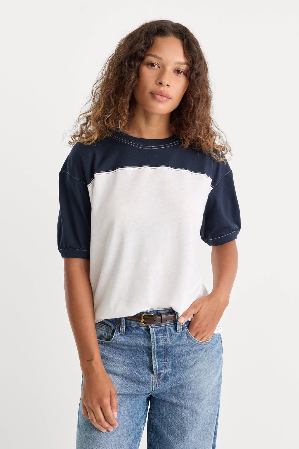 THE COLORBLOCK GYM TEE NAVY WITH CHALK