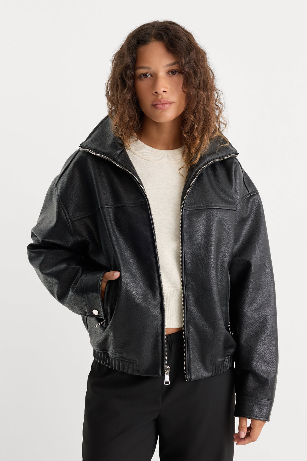 THE BETTER THAN LEATHER FUNNEL JACKET BLACK001