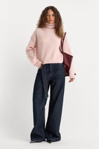 THE OVERSIZED TURTLENECK SWEATER BLUSH