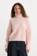 THE OVERSIZED TURTLENECK SWEATER BLUSH