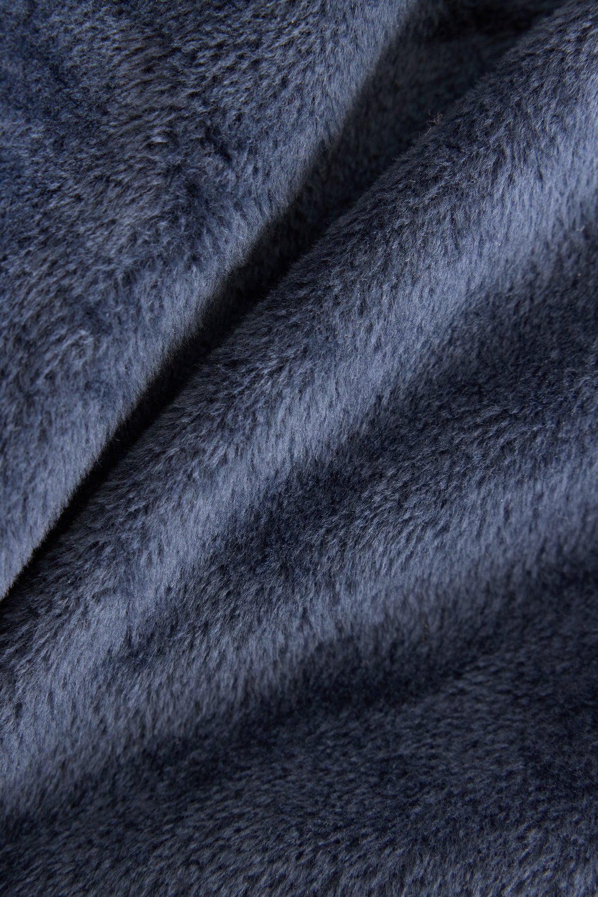 THE BRUSHED FLEECE HENLEY NEW NAVY