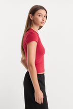 THE CAP SLEEVE TEE CARMINE