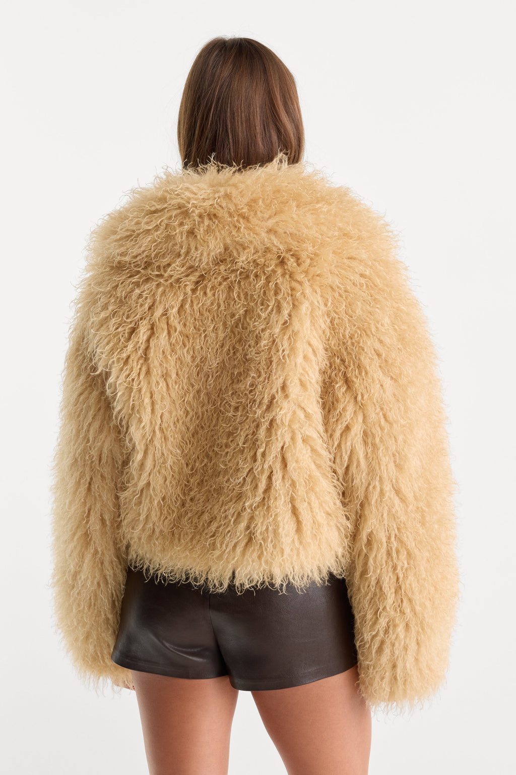 THE FAUX FUR COAT SAND