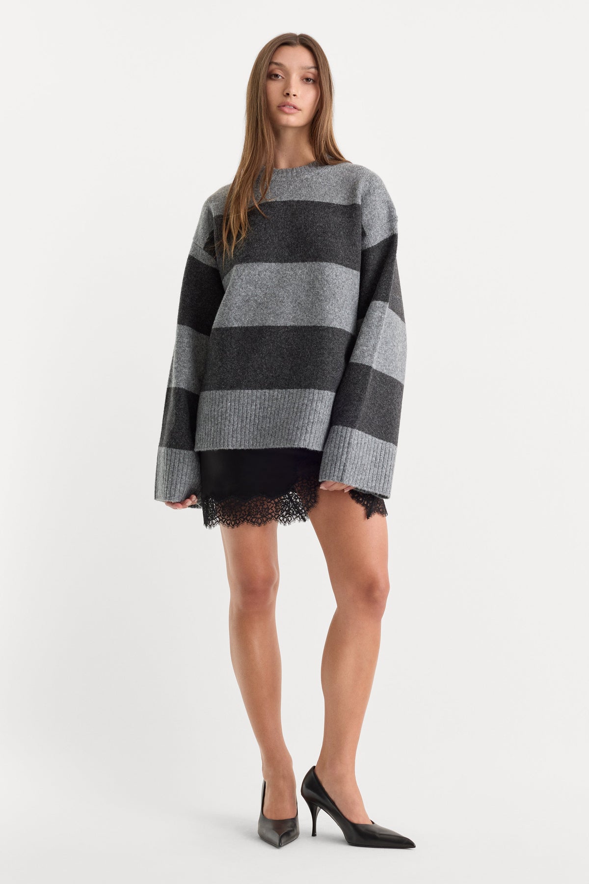 THE OVERSIZED CREW SWEATER GREY MELANGE STRIPE