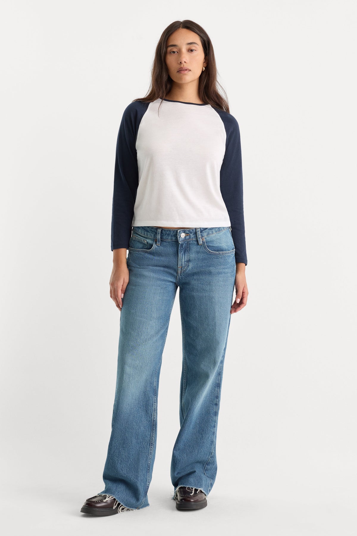 VINTAGE LOW LOOSE JEANS TROUBLED WATER