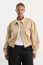 THE TWILL BOMBER JACKET DUNE MIST