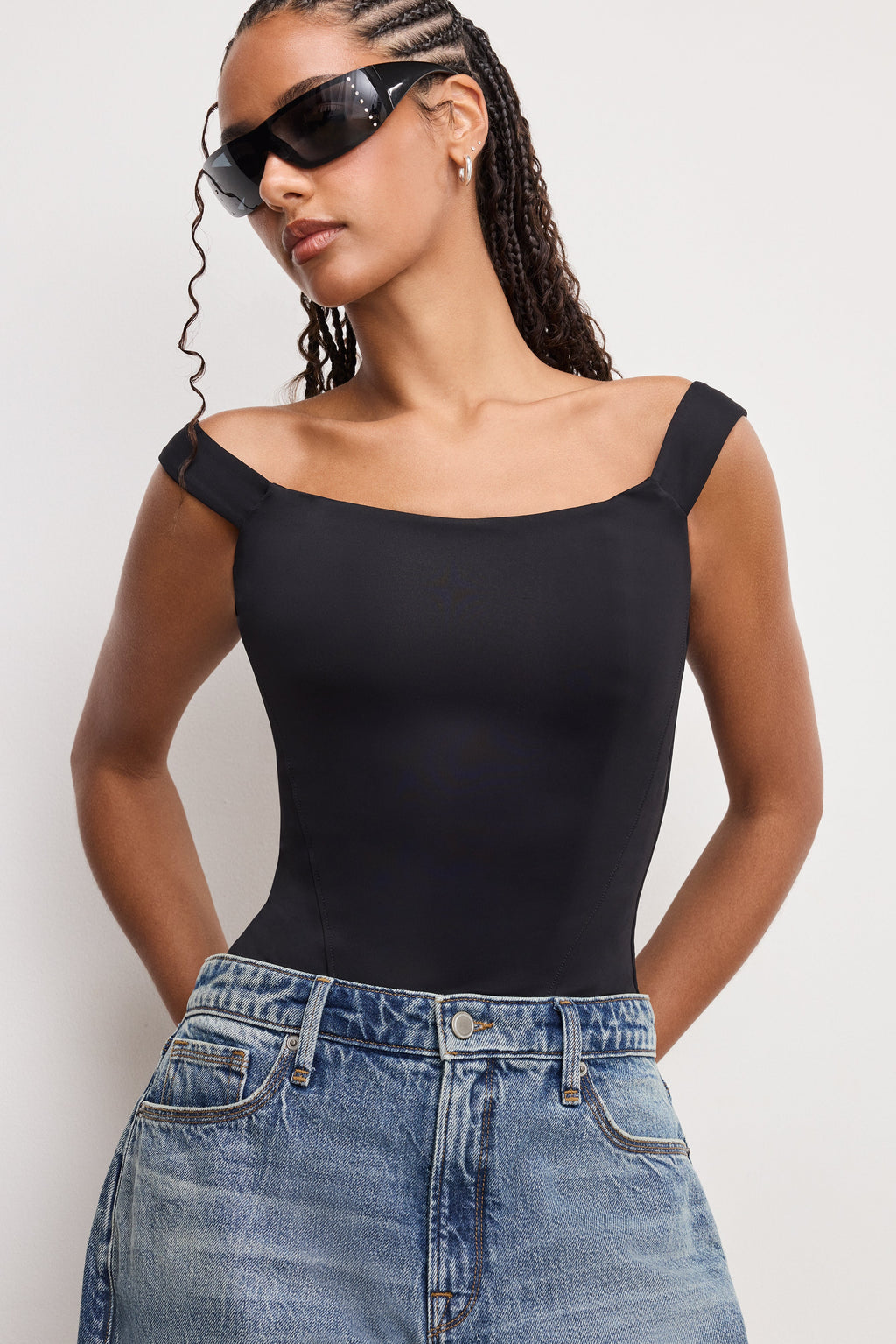 SCULPTING CORSET BODYSUIT BLACK001
